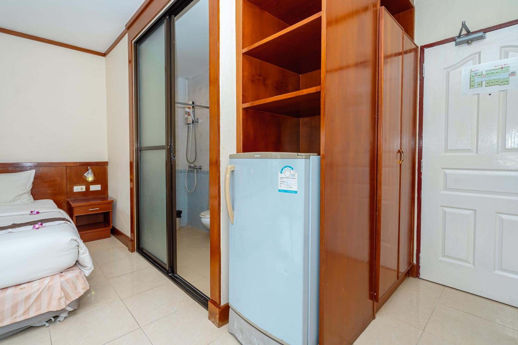Outdoor Inn Kata Hotel エクステリア 写真