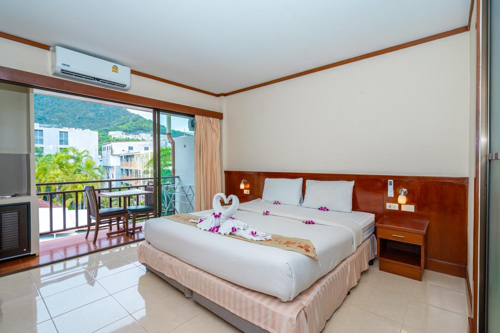 Outdoor Inn Kata Hotel エクステリア 写真
