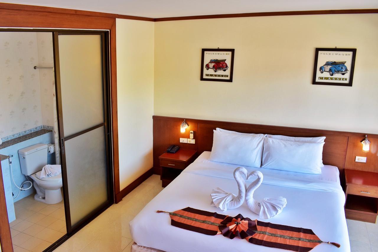 Outdoor Inn Kata Hotel エクステリア 写真
