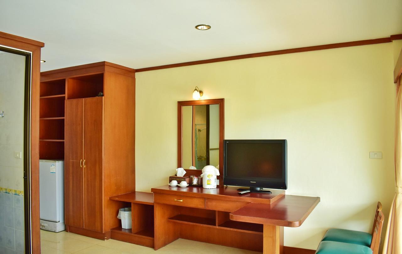 Outdoor Inn Kata Hotel エクステリア 写真