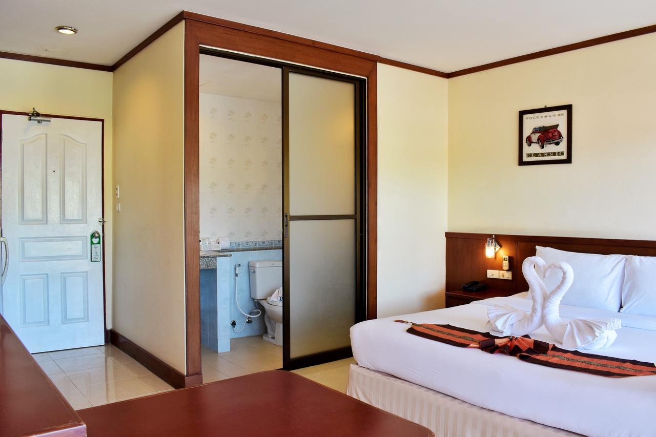 Outdoor Inn Kata Hotel エクステリア 写真